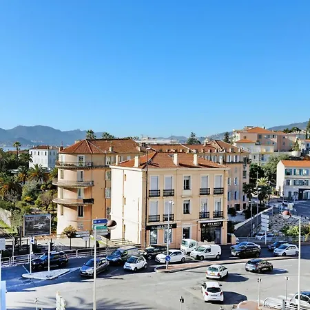 Colline Azur Yourhosthelper Cannes