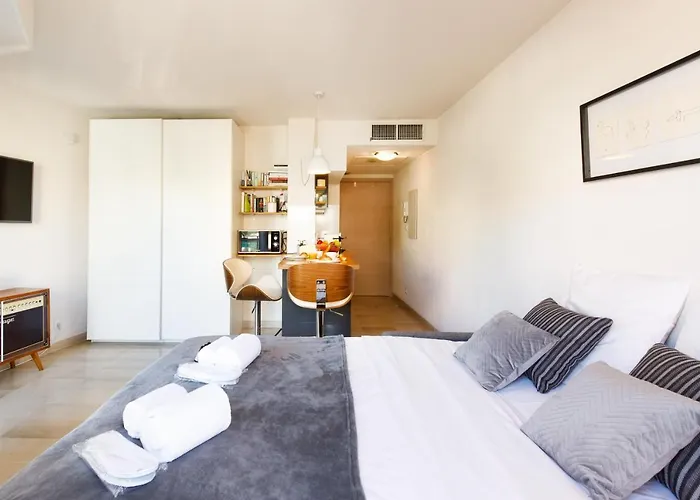 Apartment Colline Azur Yourhosthelper Cannes